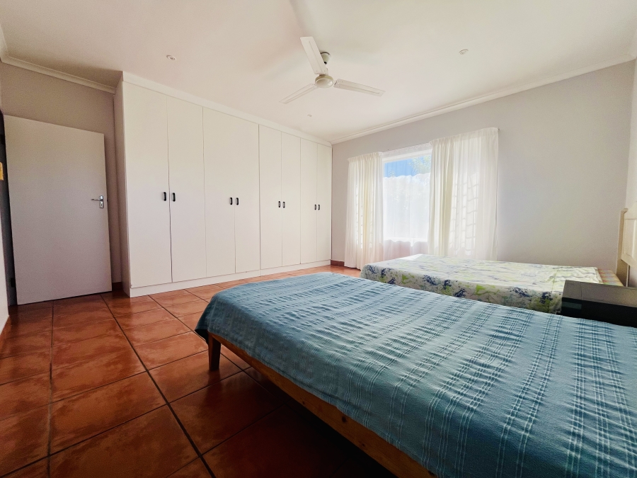 4 Bedroom Property for Sale in Sandbaai Western Cape